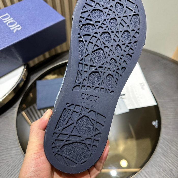 D10r b33 sneakers b330020