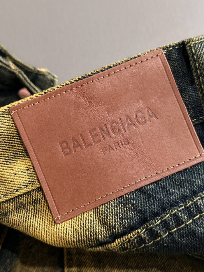 Balenciag**a CLOTHES BAC00032