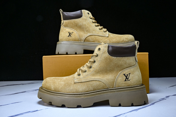 LV BOOTS L000059