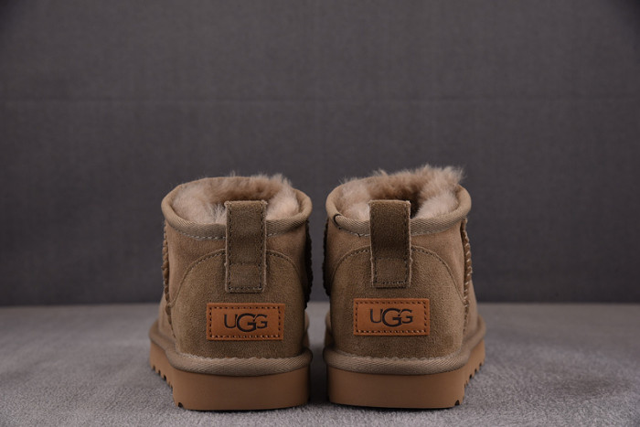 UGG Classic Ultra Mini Boot