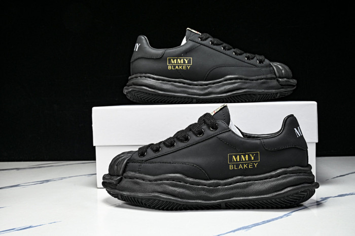 Ma1s0n mihara yasuhiro sneaker