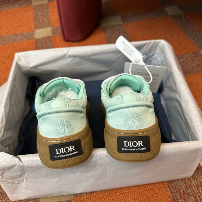 D10r b33 sneakers b330008