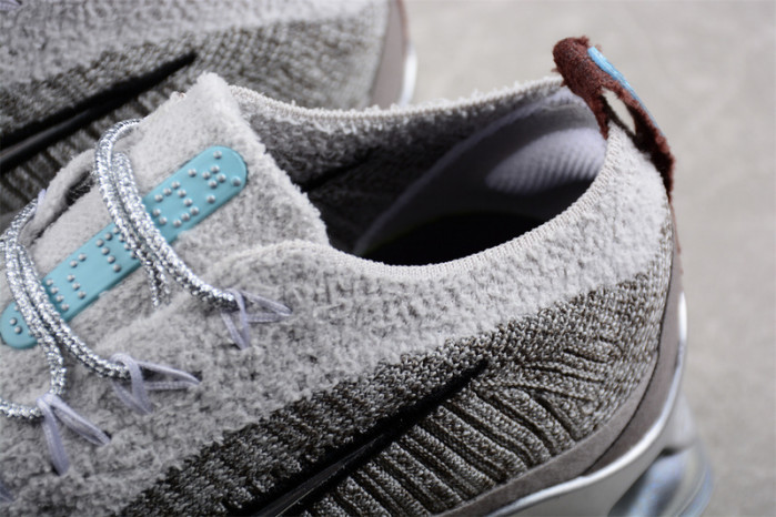 NIKE WMNS AIR MAX SCORPION FLYKNIT 