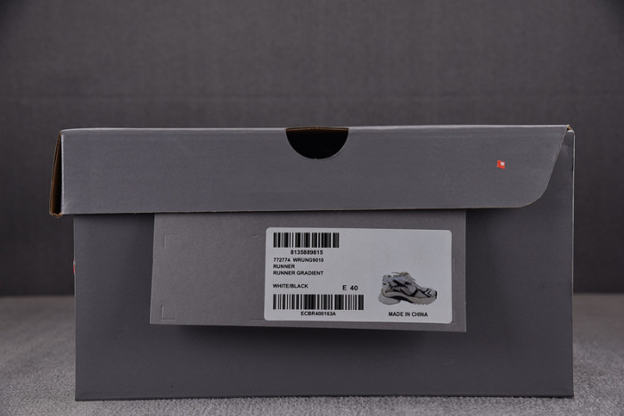 RUNNER SNEAKER RS118