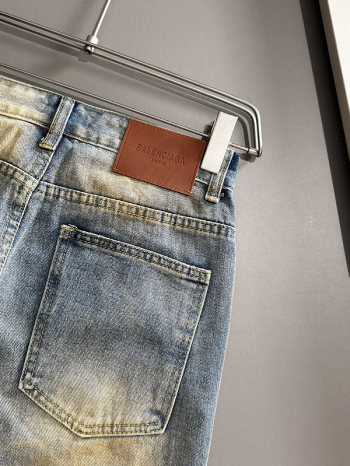 Balenciag**a CLOTHES BAC00033