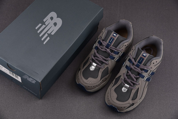 NEW BALANCE SNEAKER NB058