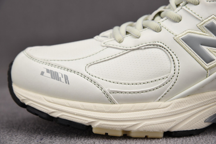 NEW BALANCE SNEAKER NB049