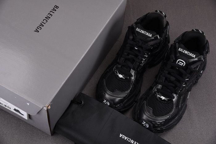 RUNNER SNEAKER RS117