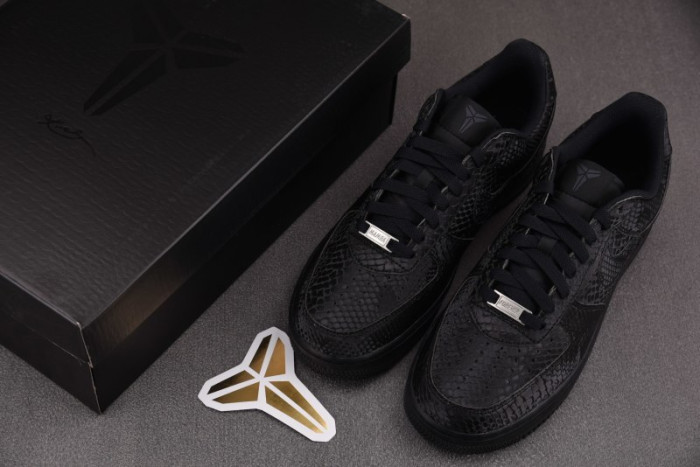 Kobe Bryant x Nike Air Force 1 Low “Triple Black” IB0018-003
