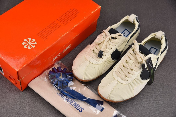 Jacquemus x Nike Moon Shoe SP Alabaster HV8547-700