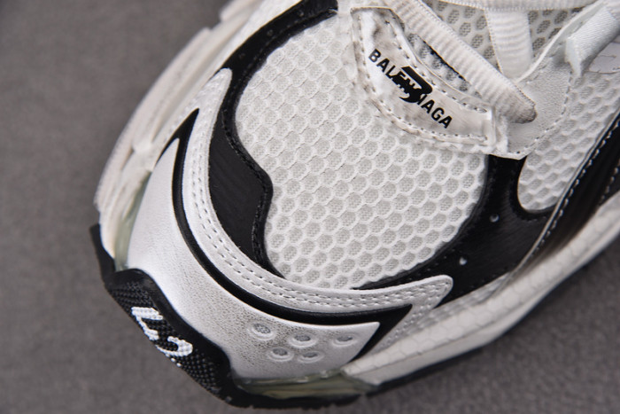 RUNNER SNEAKER RS120