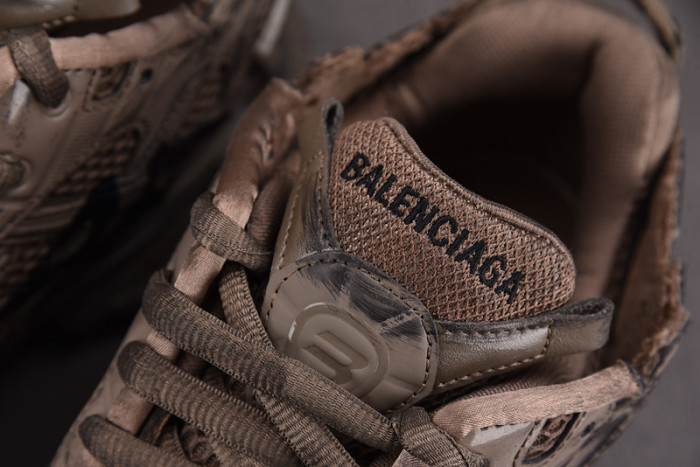 RUNNER SNEAKER RS121