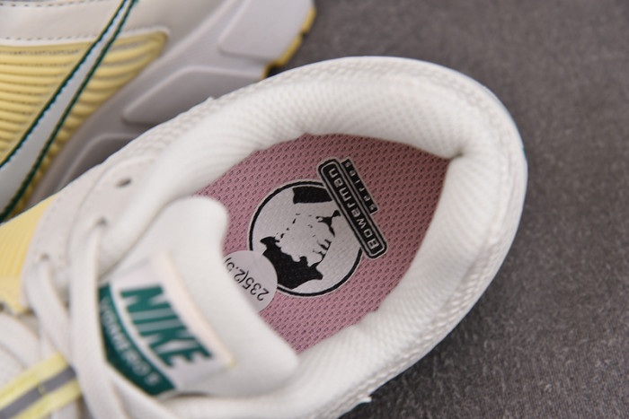 Nike Air Zoom Vomero 5