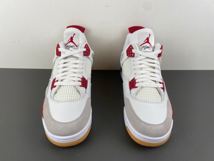 Nike SB x Air Jordan 4 Retro SP 