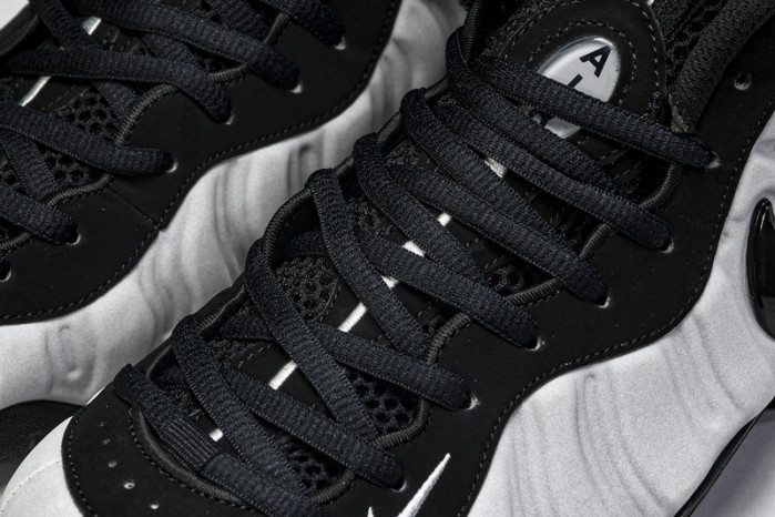 NIKE Air Foamposite Pro 