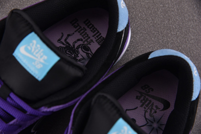 Hayley Wilson x NIKE Dunk Low SB 