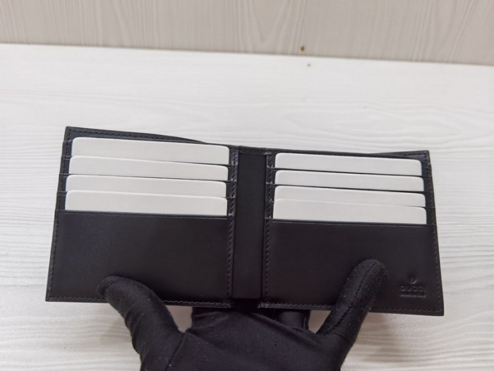 G*u*i snake black wallet