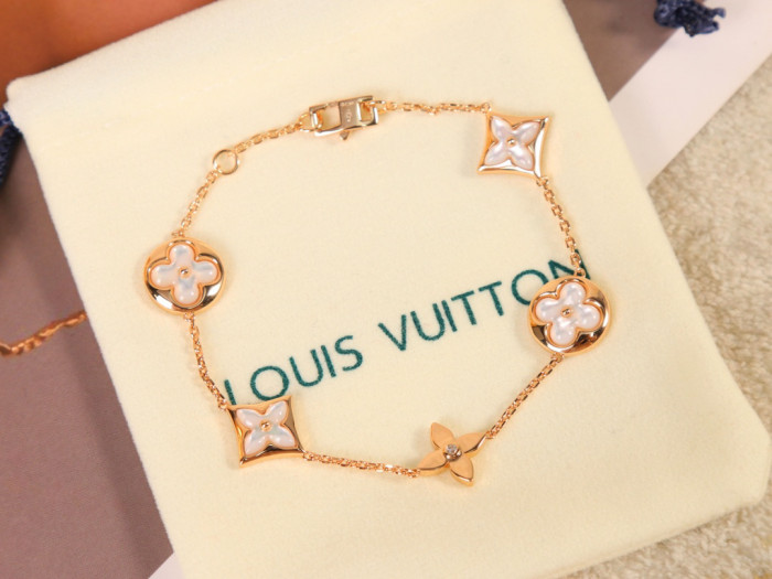 l0vis Vvtt0n lvbl0005