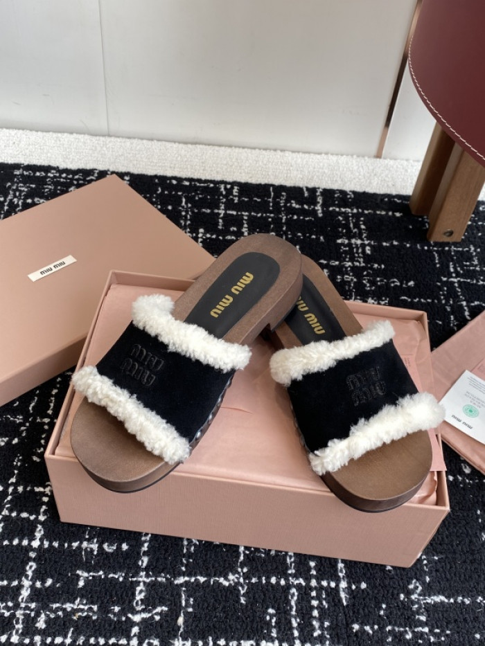 MIU MIU SANDAL