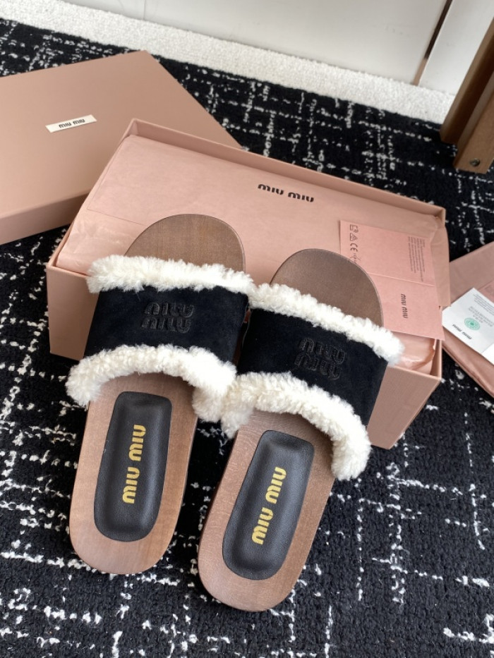 MIU MIU SANDAL