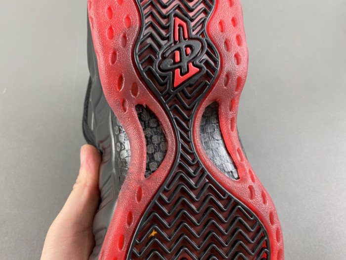 NIKE Air Foamposite One 