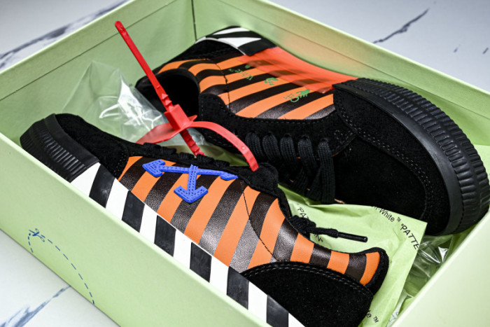 OFW Sneakers OW10039