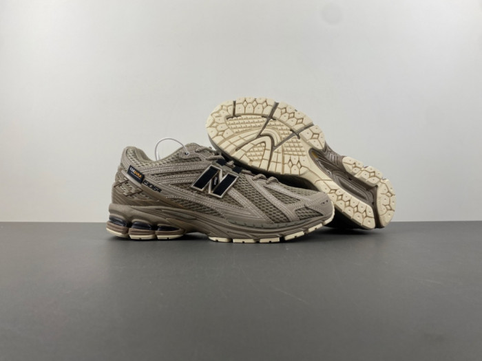 New Balance 1906R Cordura 